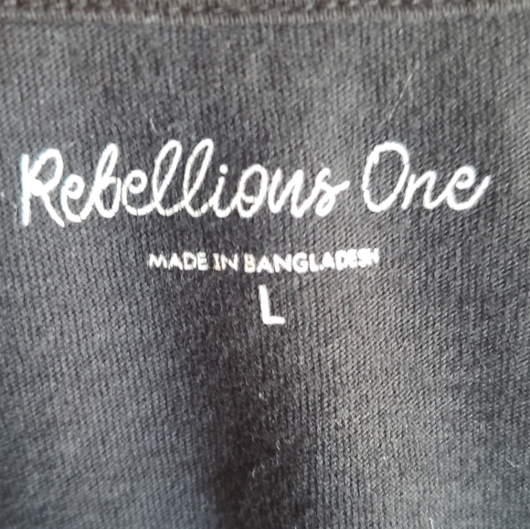 Black ⚫ Moon Stars Crop Top - Picture 6 of 14